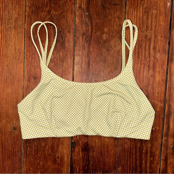 Fabletics Sports Bra - Picture 1 of 6